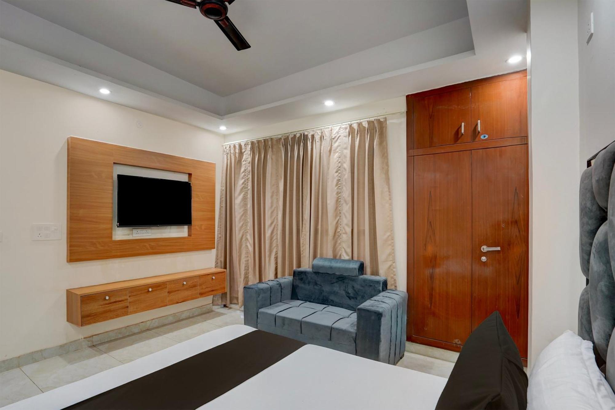 Hotel O R.N Residency Hotel Ghaziabad Bagian luar foto