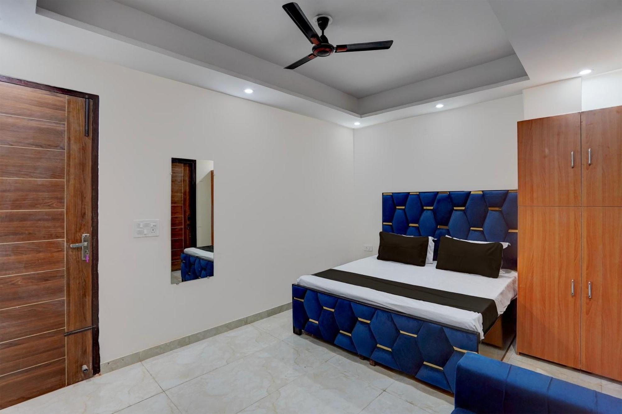 Hotel O R.N Residency Hotel Ghaziabad Bagian luar foto